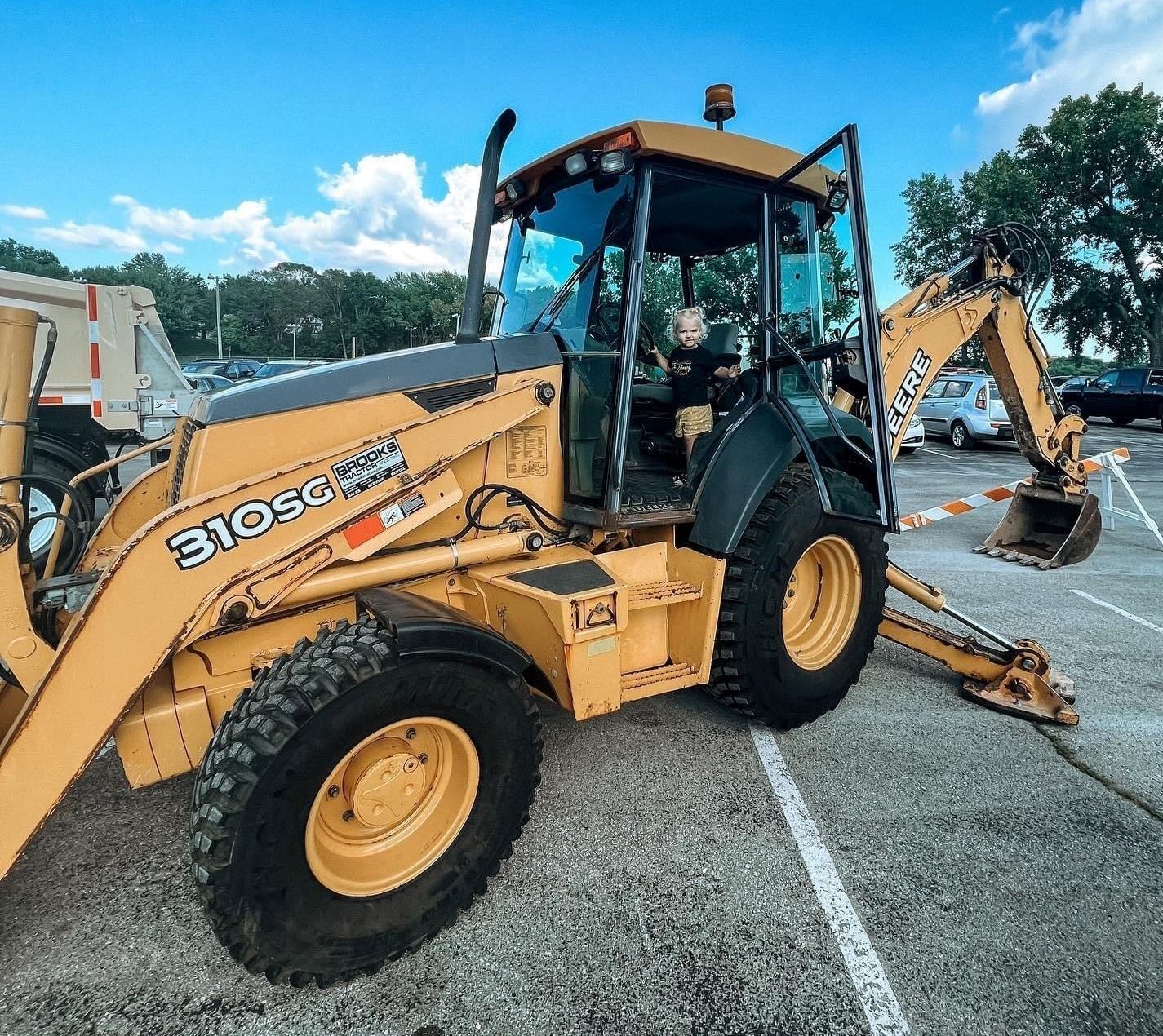 2022 Touch A Truck - pic14